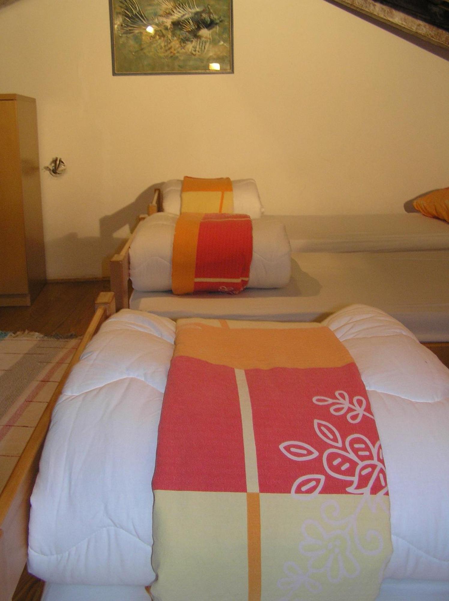 Pliskovica Youth Hostel ภายนอก รูปภาพ