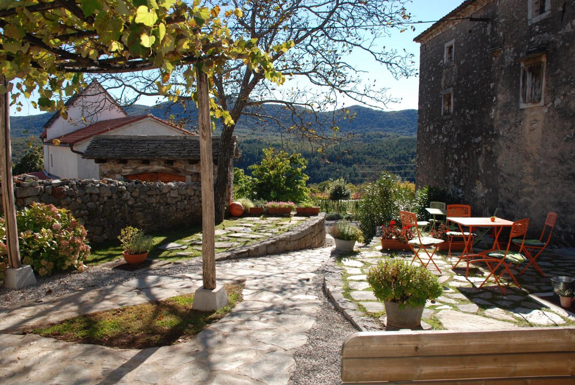 Pliskovica Youth Hostel ภายนอก รูปภาพ